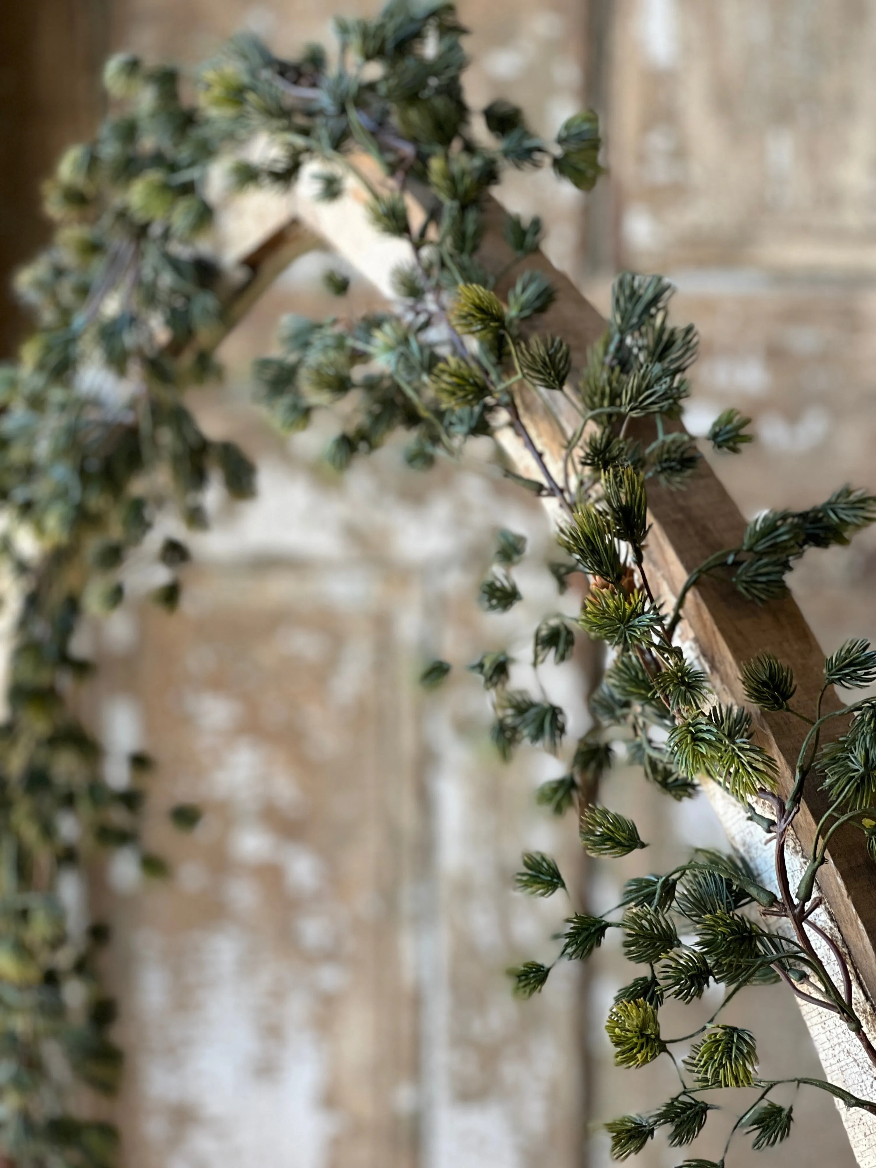 Chimney Pine Garland | 6'