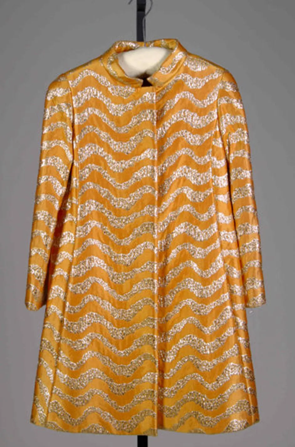 Fall 1968 Oscar de la Renta Metallic Gold Silk Brocade Caftan Dress